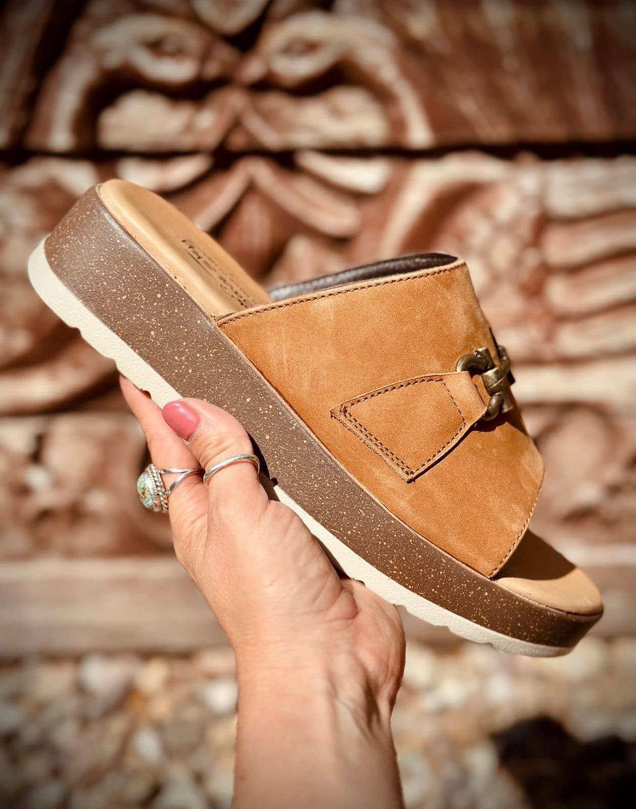 Abilene Wedge - Honey